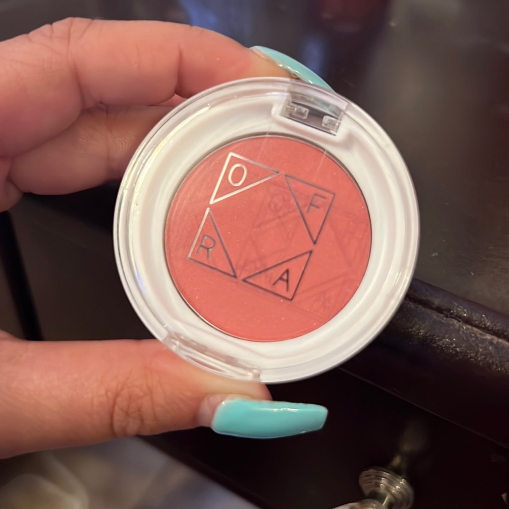 Ofra blush candy apple